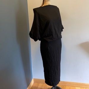 Beautiful very classy dress.